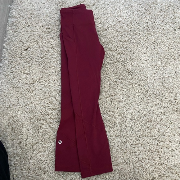 Lululemon high-rise 25” invigorate leggings - Picture 3 of 5